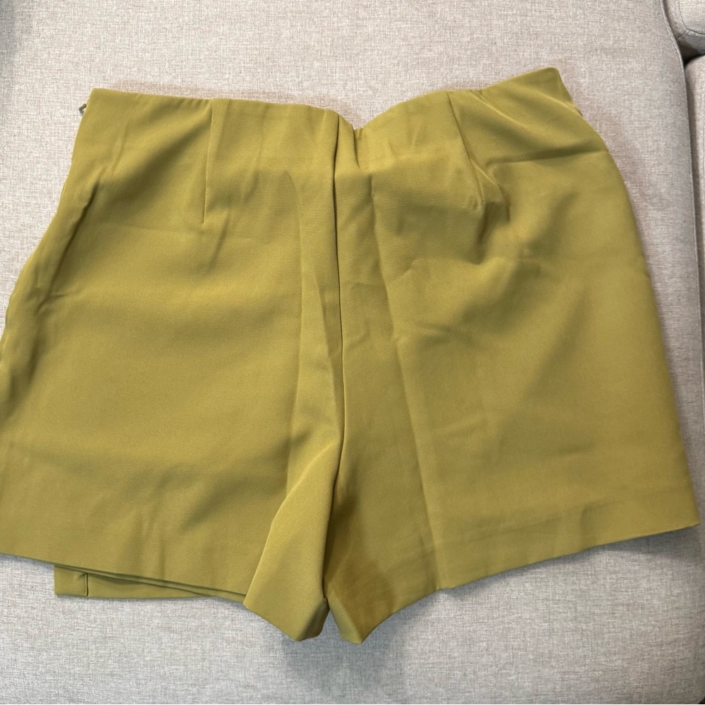 Chic Olive Women's Skorts - Picture 5 of 5